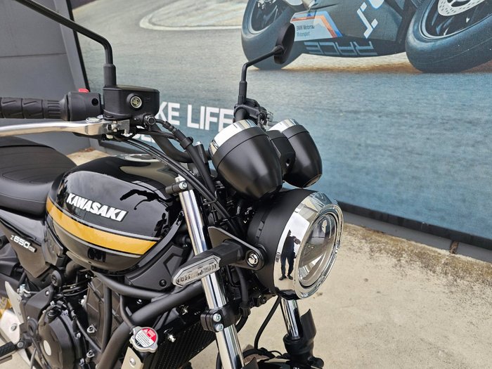 2025 Kawasaki Z650 RS Black