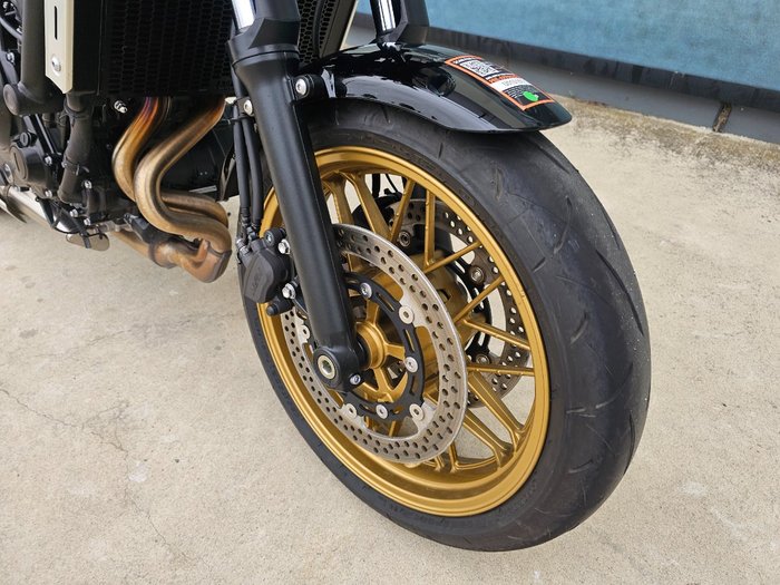 2025 Kawasaki Z650 RS Black