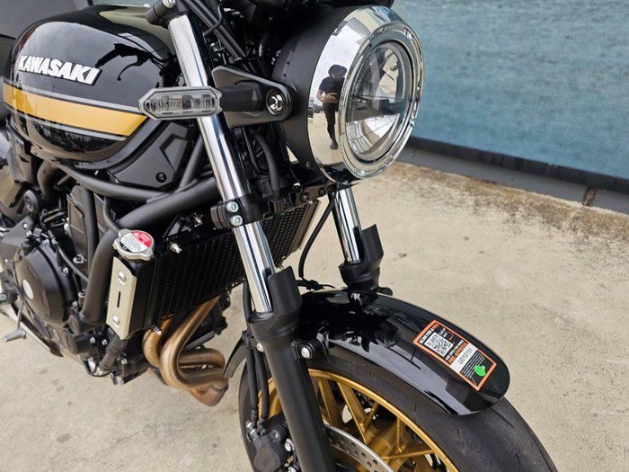 2025 Kawasaki Z650 RS Black