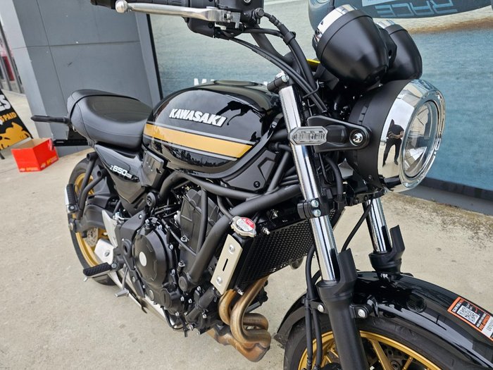 2025 Kawasaki Z650 RS Black