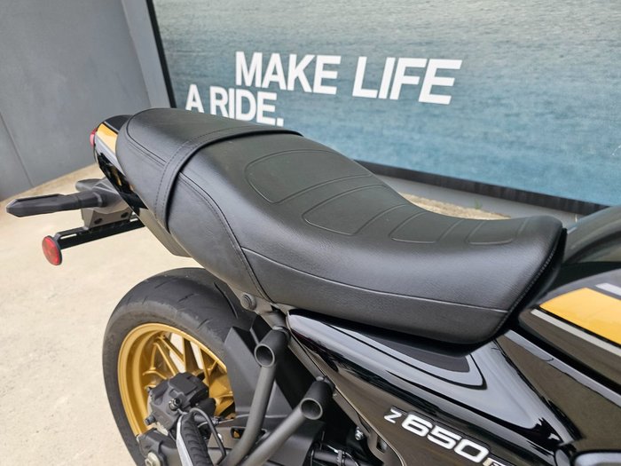 2025 Kawasaki Z650 RS Black