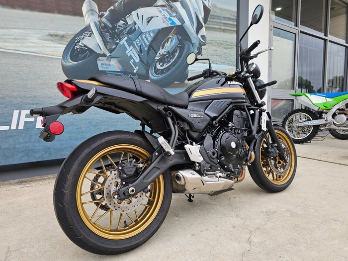 2025 Kawasaki Z650 RS Black