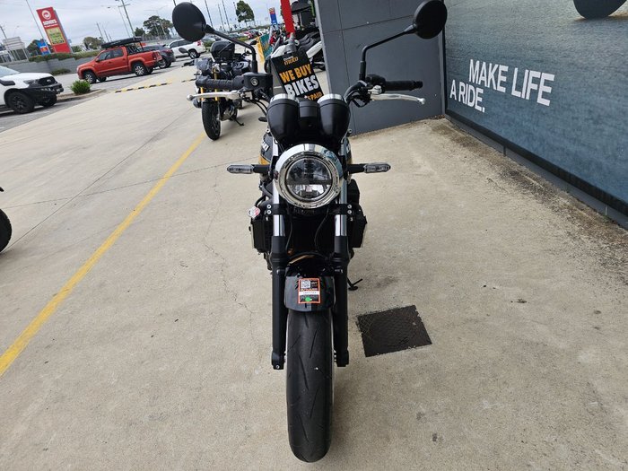 2025 Kawasaki Z650 RS Black