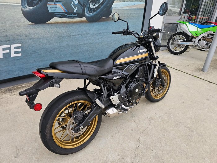 2025 Kawasaki Z650 RS Black