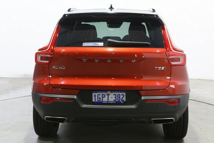 2018 Volvo XC40 T5 R-Design