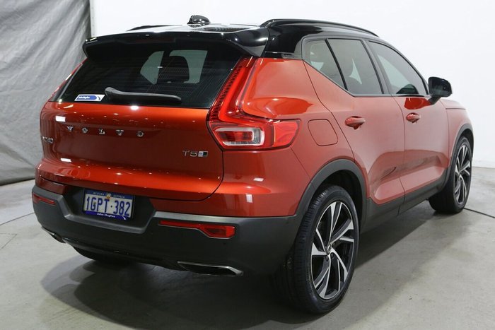 2018 Volvo XC40 T5 R-Design