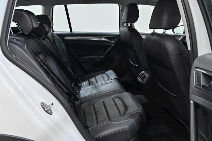 2019 Volkswagen Golf Alltrack 132TSI Premium 7.5 MY19.5 Four Wheel Drive Pure White