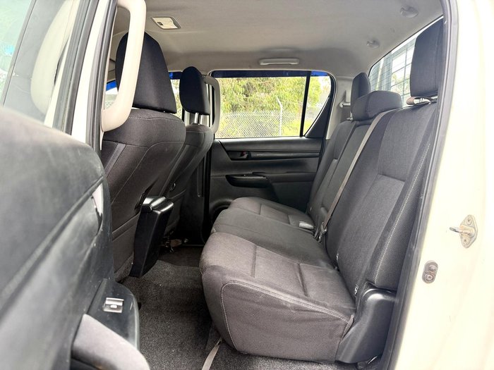 2017 Toyota Hilux SR GUN126R 4X4 Dual Range Glacier White