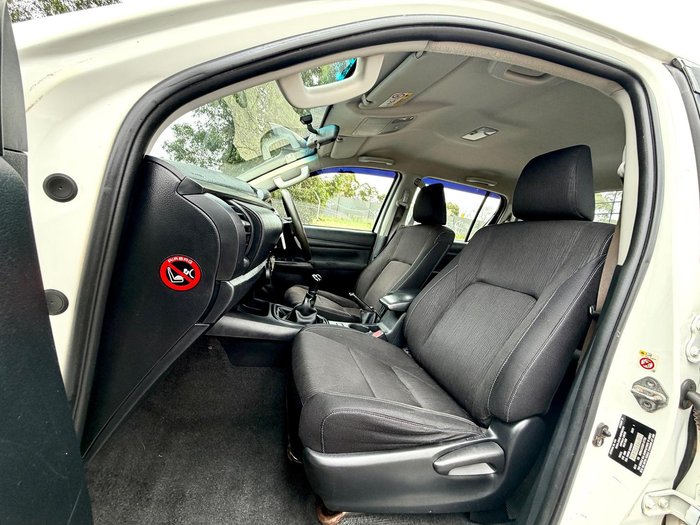 2017 Toyota Hilux SR GUN126R 4X4 Dual Range Glacier White