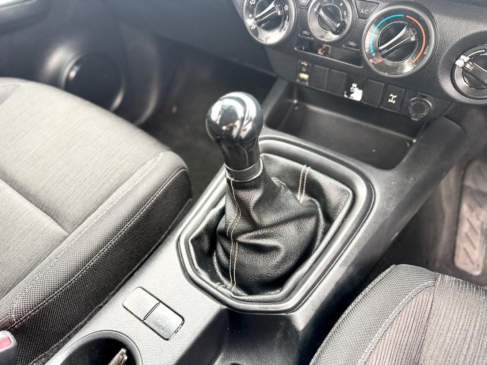 2017 Toyota Hilux SR GUN126R 4X4 Dual Range Glacier White