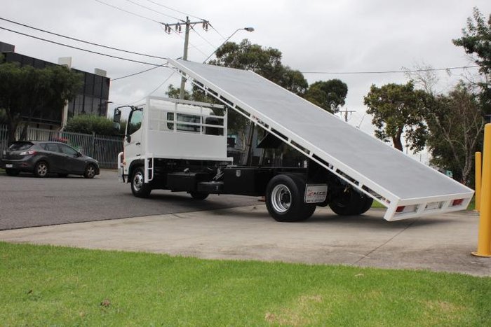 2013 Hino 500 Series FC1022 Medium WHITE