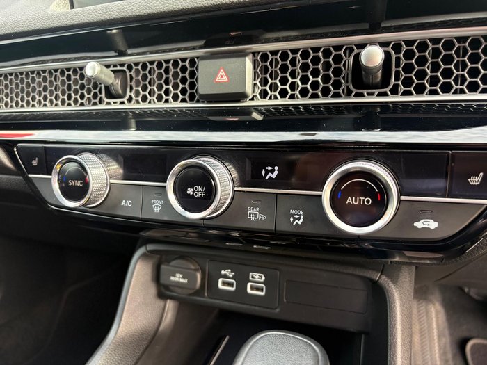 2022 Honda Civic VTi LX