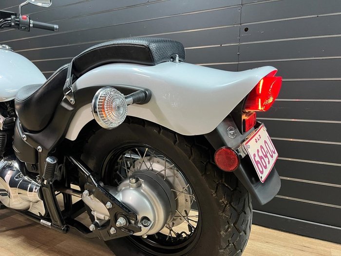 2016 Yamaha XVS650 V-STAR CUSTOM White