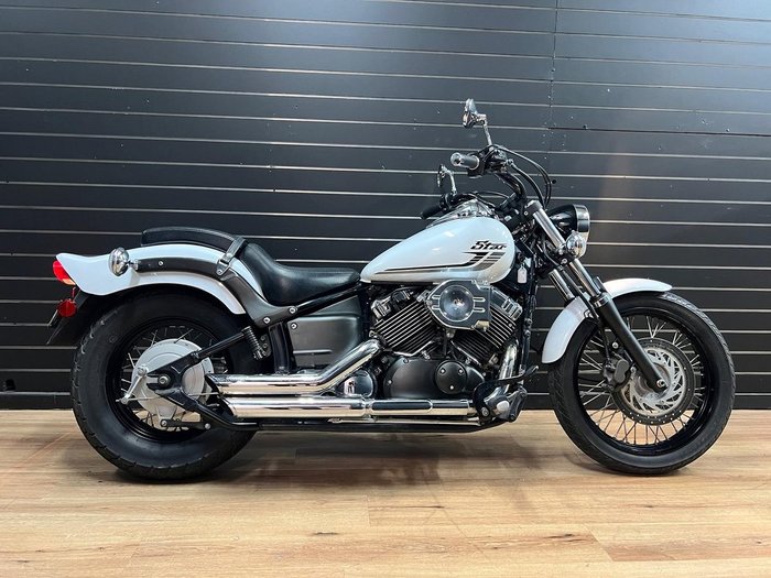 2016 Yamaha XVS650 V-STAR CUSTOM White
