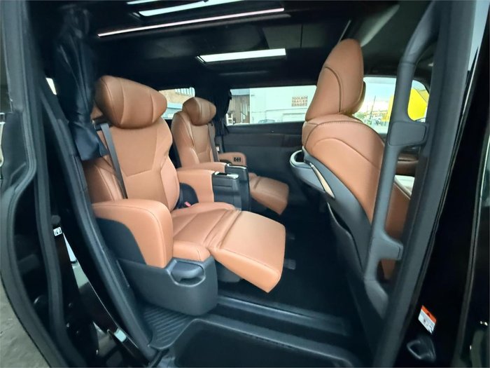 2024 Toyota Vellfire Hybrid Z Premier