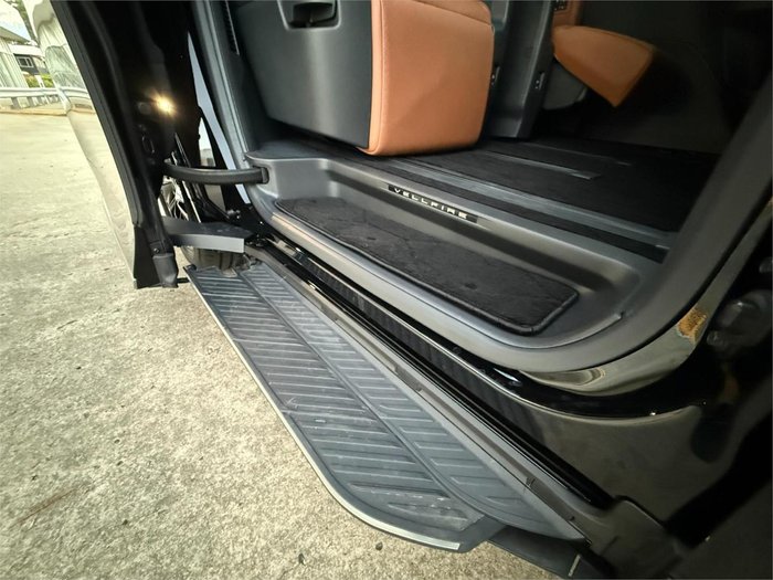 2024 Toyota Vellfire Hybrid Z Premier