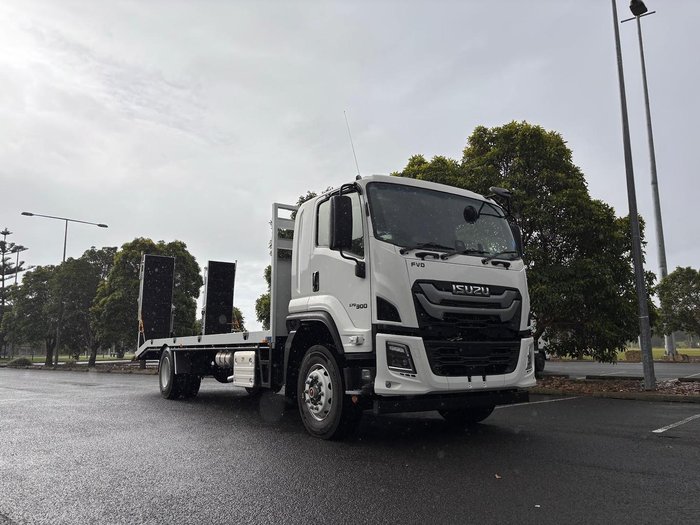 2025 Isuzu F Series