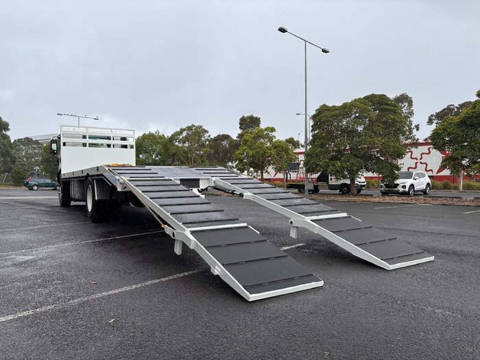 2025 Isuzu F Series FVD 170-300 AT R60