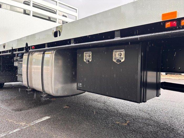 2025 Isuzu F Series FVD 170-300 AT R60