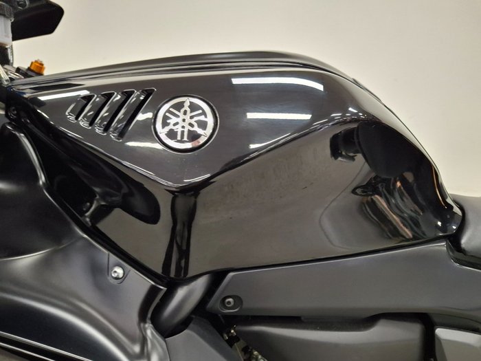 2021 YAMAHA YZF-R7LA Black