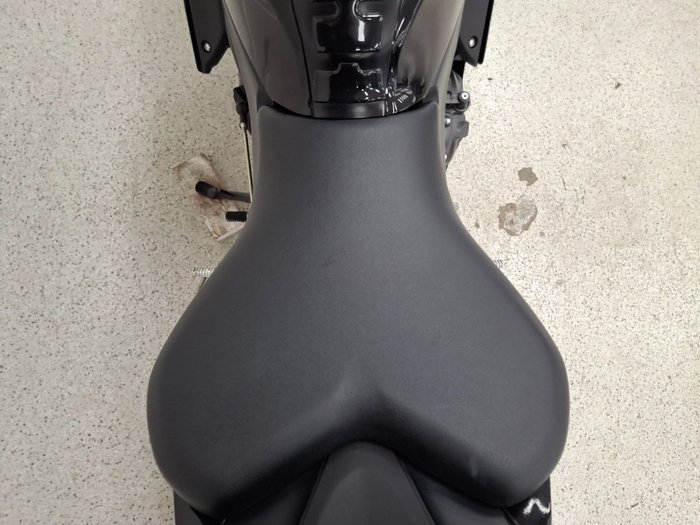 2021 YAMAHA YZF-R7LA Black