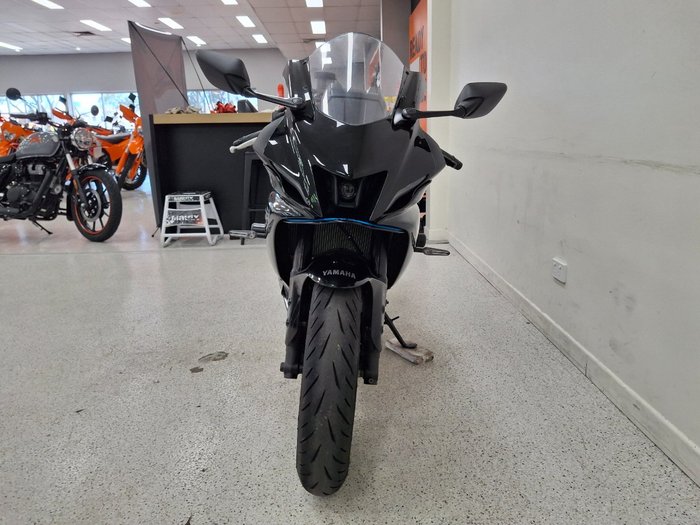 2021 YAMAHA YZF-R7LA Black