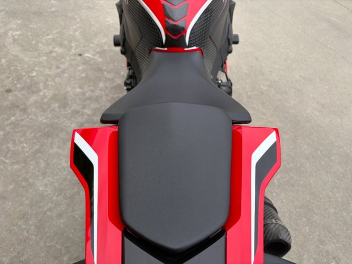 2017 Honda CBR1000RR (FIREBLADE) ABS Red