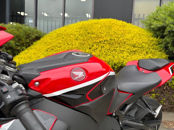 2017 Honda CBR1000RR (FIREBLADE) ABS Red