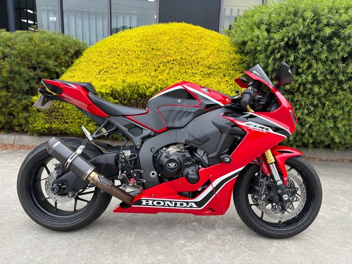 2017 Honda CBR1000RR (FIREBLADE) ABS Red