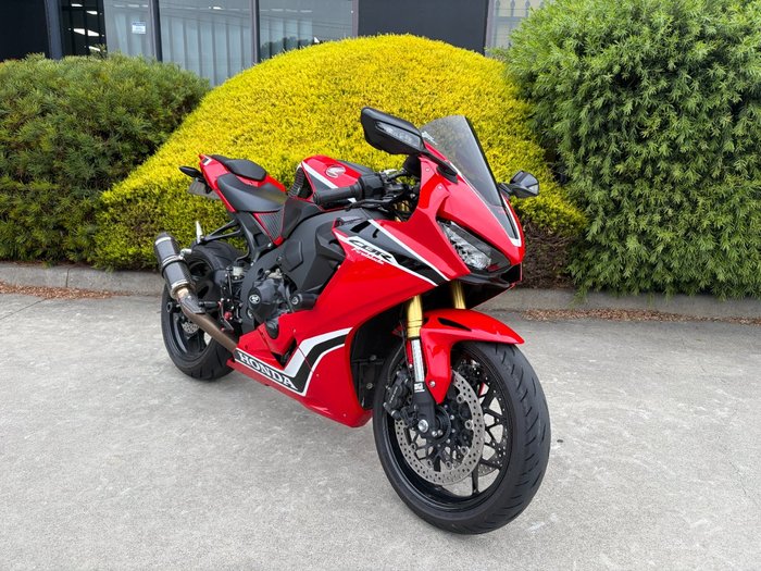 2017 Honda CBR1000RR (FIREBLADE) ABS Red