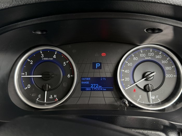 2018 Toyota Hilux SR