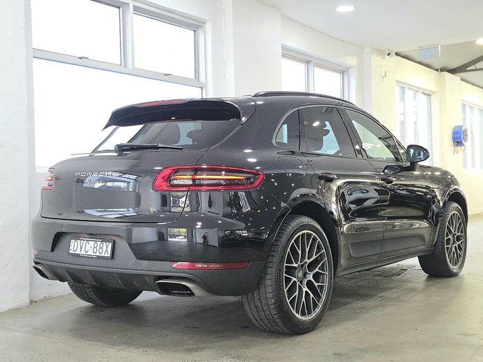 2018 Porsche Macan