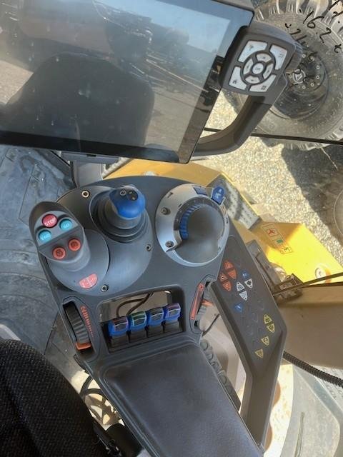 2019 Challenger Mt738