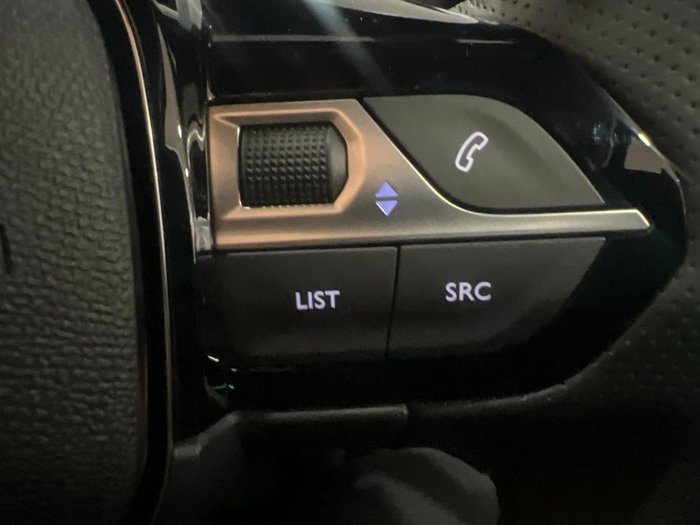2025 Peugeot 2008 GT Hybrid