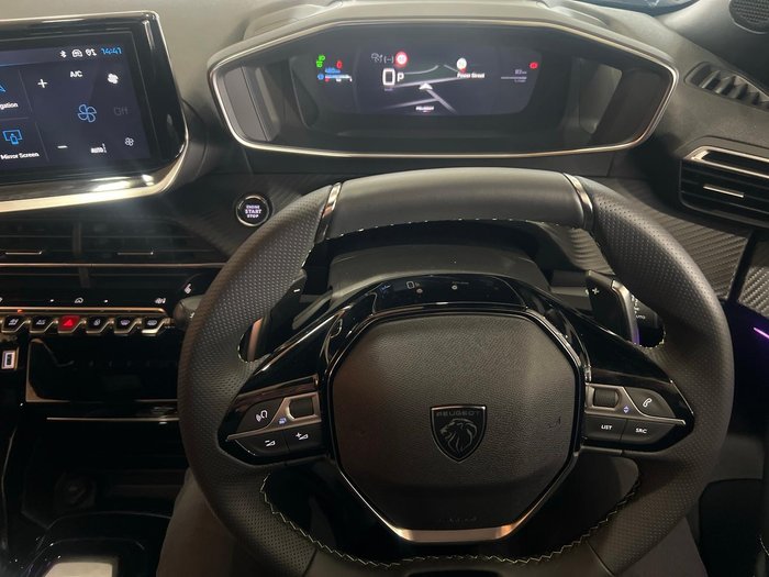 2025 Peugeot 2008 GT Hybrid