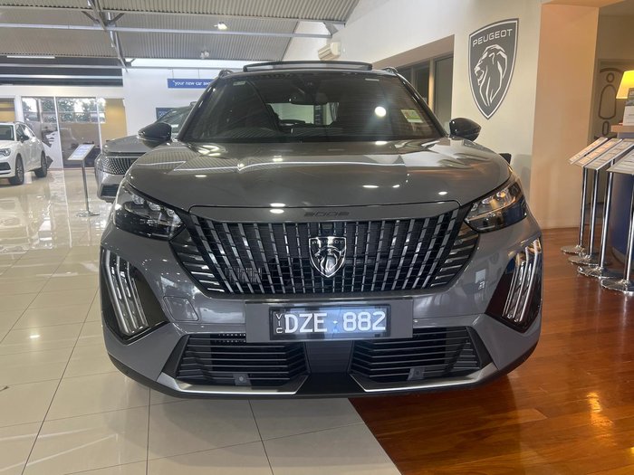 2025 Peugeot 2008 GT Hybrid