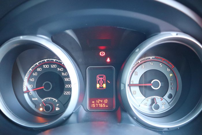 2018 Mitsubishi Pajero GLX