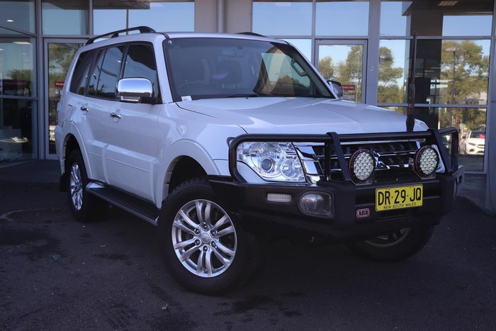 2018 Mitsubishi Pajero