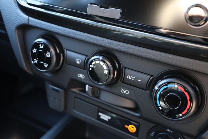 2025 Isuzu D-MAX X-RIDER