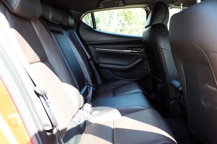 2025 Mazda 3 G20 Touring