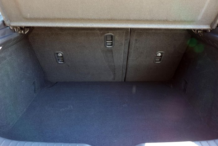 2025 Mazda 3 G20 Touring