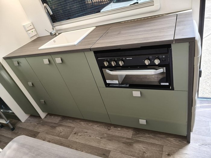 2025 New Age Caravans Road Owl 21 Ro21be