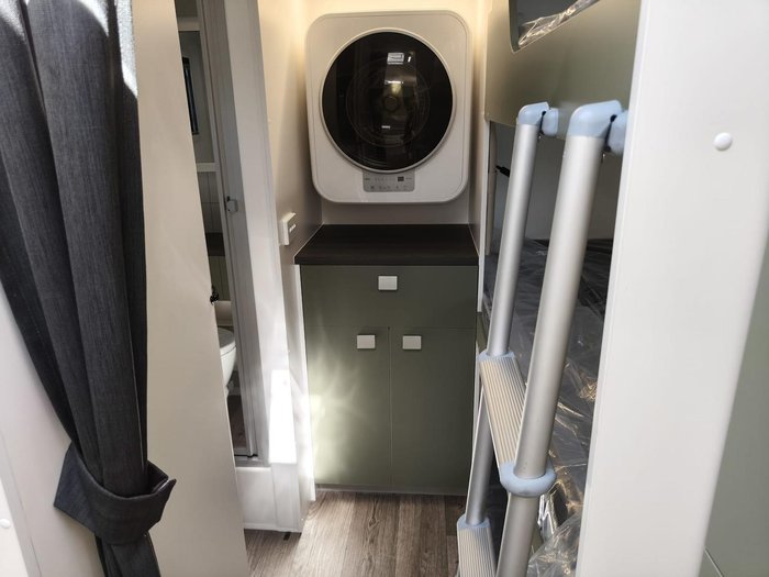 2025 New Age Caravans Road Owl 21 Ro21be