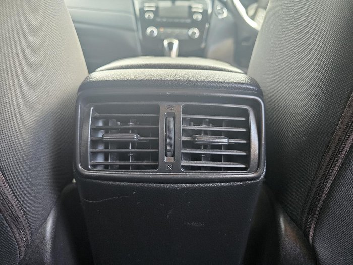 2017 Nissan X-TRAIL ST