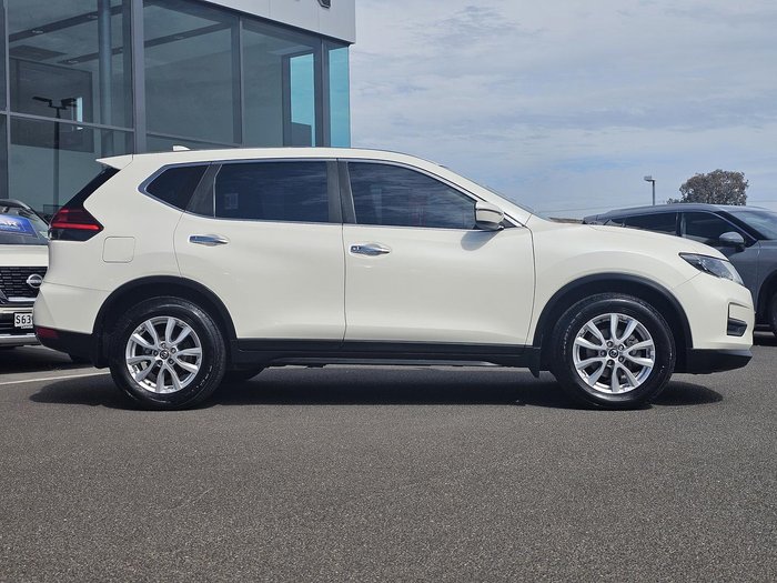 2017 Nissan X-TRAIL ST