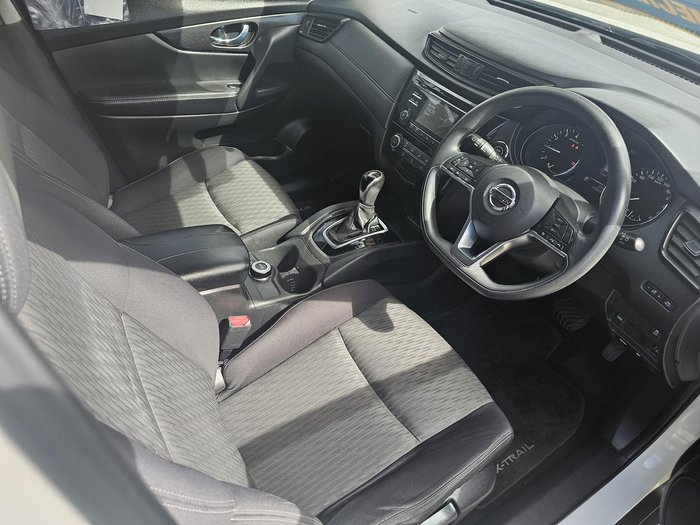 2017 Nissan X-TRAIL ST