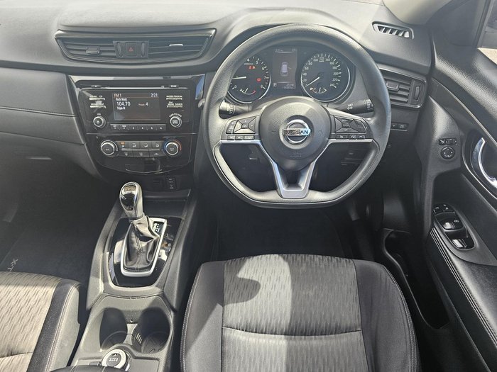 2017 Nissan X-TRAIL ST