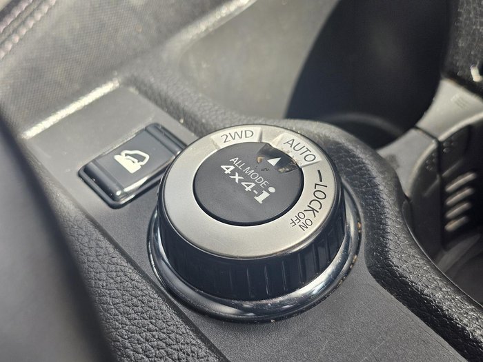 2017 Nissan X-TRAIL ST