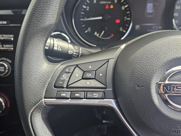 2017 Nissan X-TRAIL ST