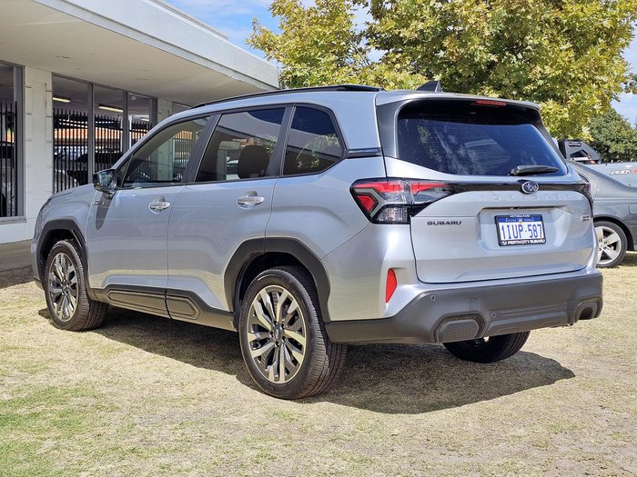 2025 Subaru Forester Hybrid Touring S6 MY26 AWD Ice Silver